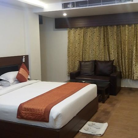 Hotel Kp'S Salunki Phulbani ภายนอก รูปภาพ