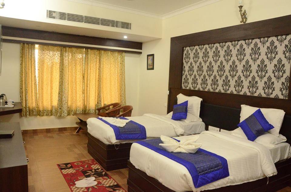 Hotel Kp'S Salunki Phulbani ภายนอก รูปภาพ